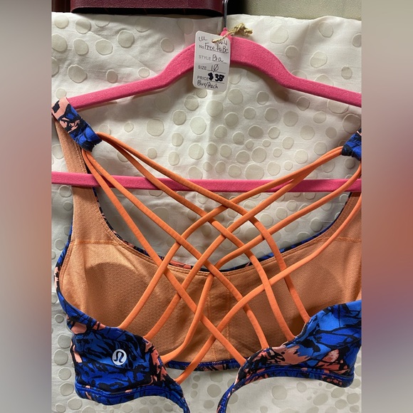 Lululemon- Free To Be Bra (Wild)
Mini Paint Storm Harbor Blue Multi / Cape Red- - Picture 5 of 6